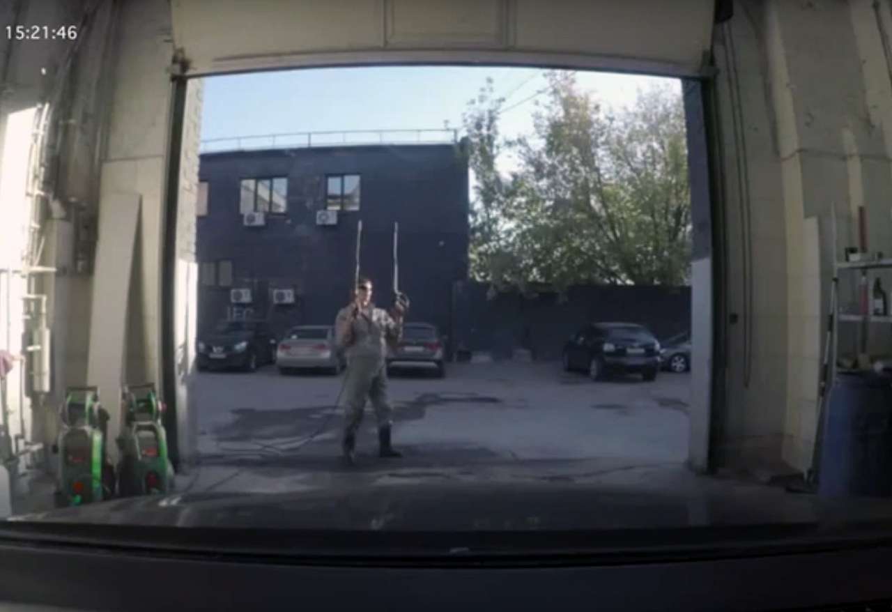 Как развлекаются мойщики автомобилей