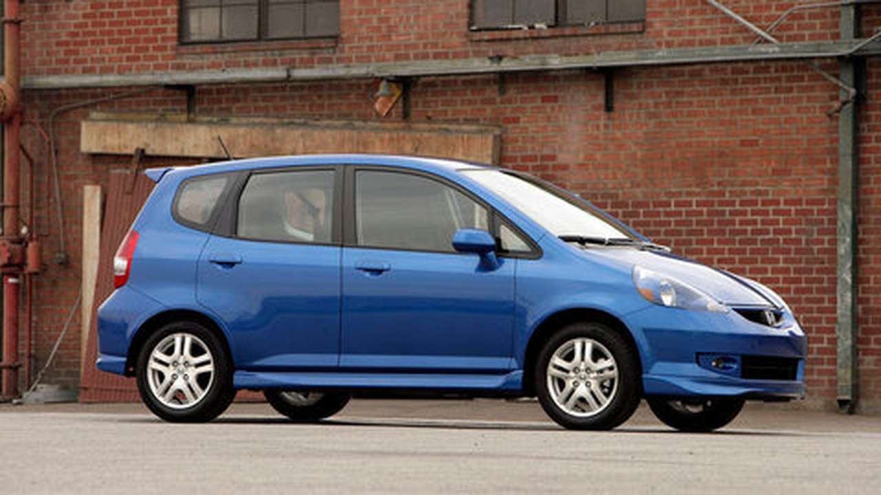 Honda повторно проведет глобальный отзыв модели Jazz