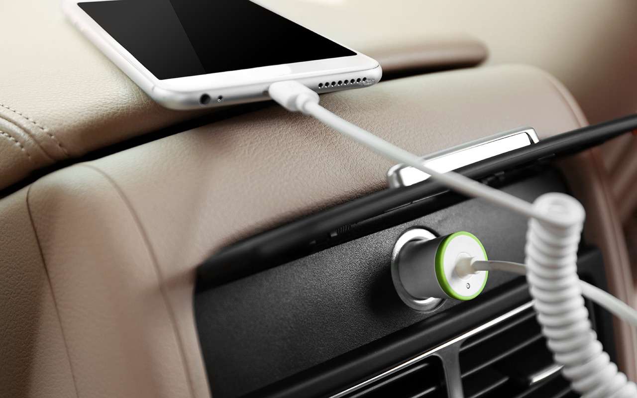 Мобильник в машине внезапно может набрать вес в 16 кг