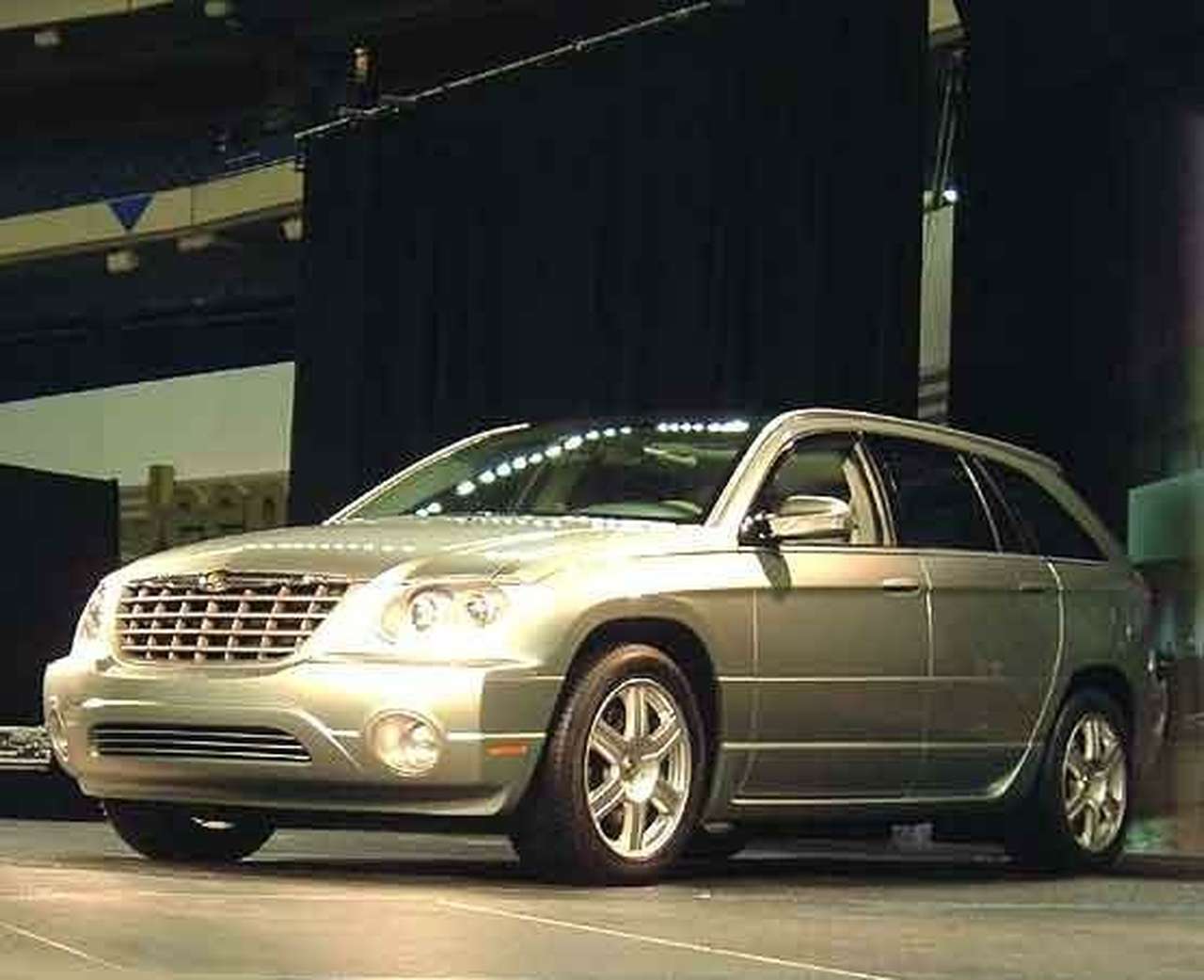 Chrysler наращивает продажи быстрее конкурентов