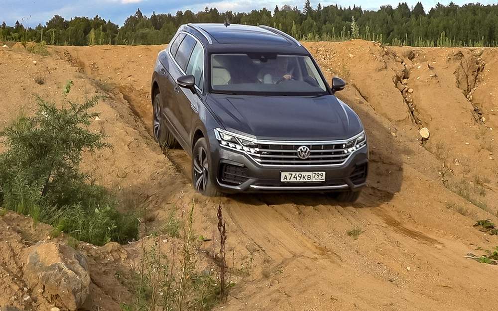Volkswagen Touareg на внедорожью