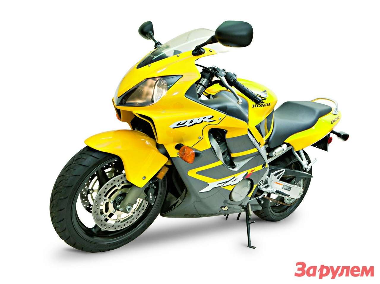 Honda CBR600 F4i: спорт-турист, 2001–2006 гг., 599 см³, 110,2 л.с., 168 кг, 180 000–320 000 руб.