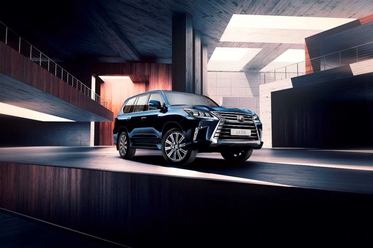 Обновленный Lexus LX поступил в продажу