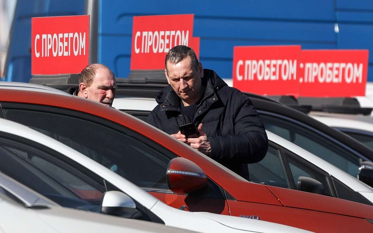 «Лишь бы было на чем ездить»: какие б/у автомобили чаще всего покупают россияне