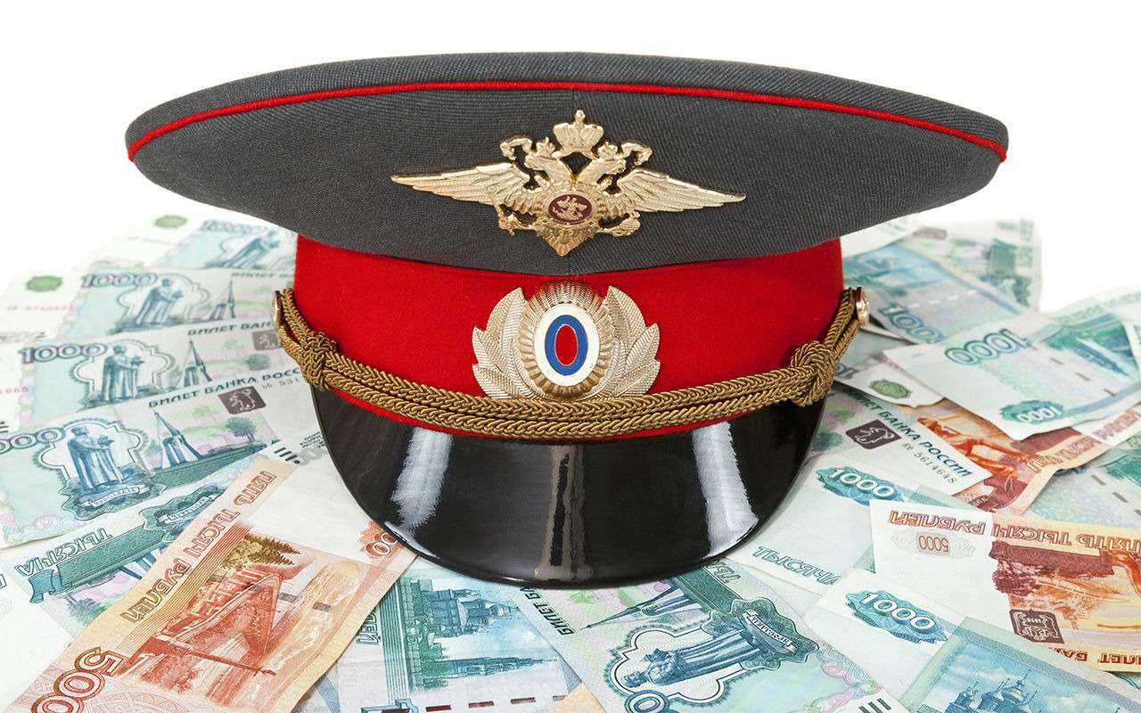 Осужден гаишник, который вымогал взятку, чтобы расплатиться с долгами