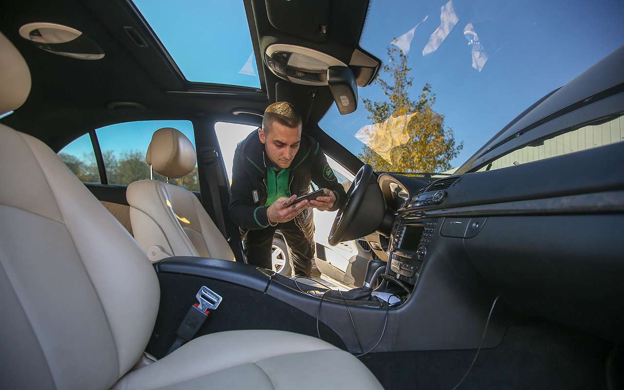 Вот у кого надо покупать автомобили на вторичке. Марат рулит!