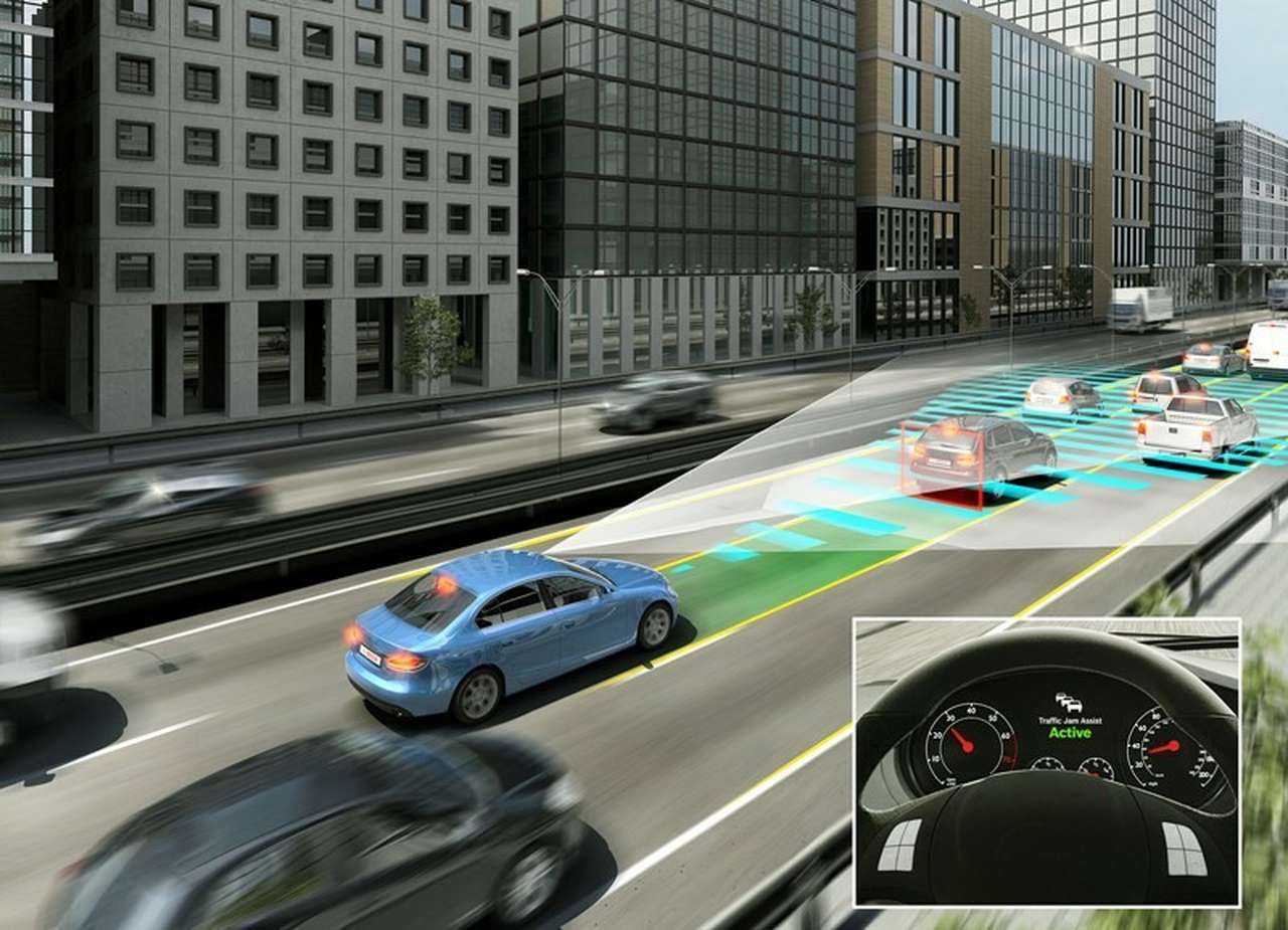 Опрос ЗР: электронные помощники — на пути к автономности?