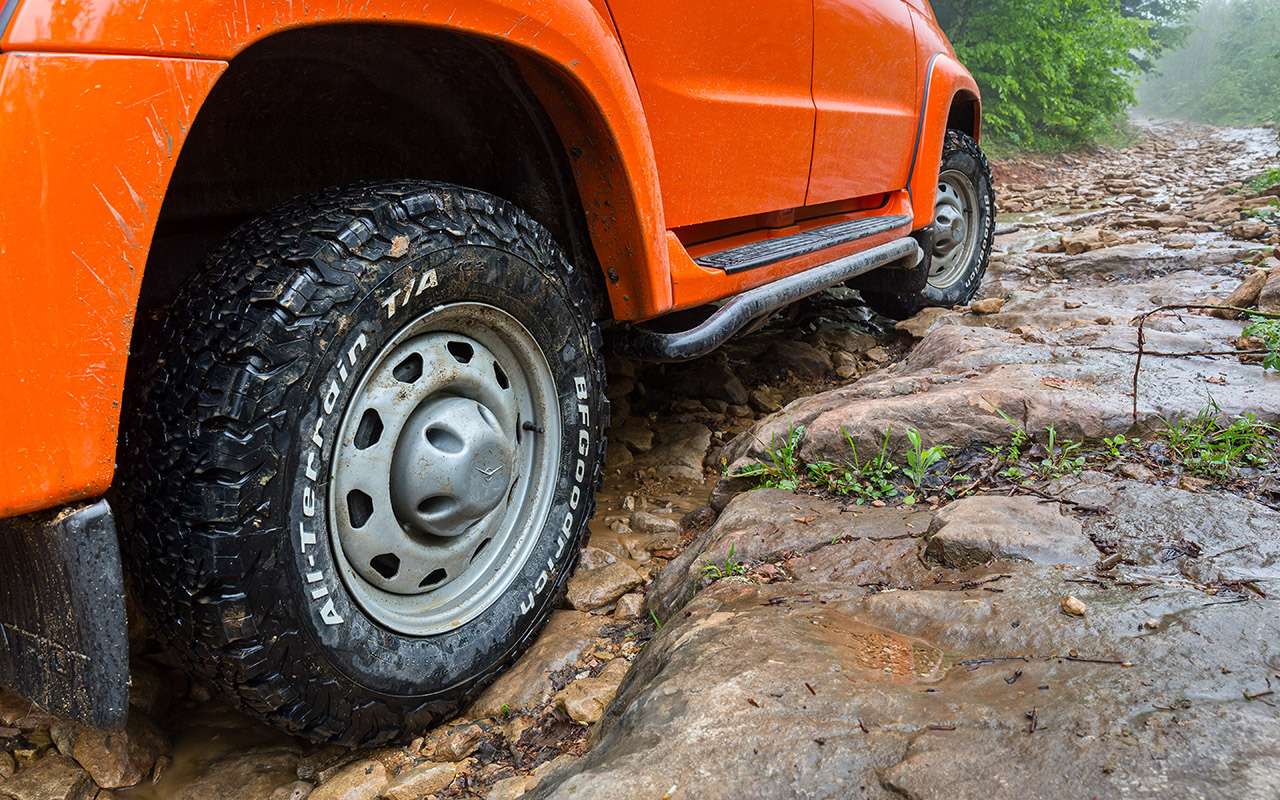 Чем дальше в грязь, тем надежней УАЗ — как так?