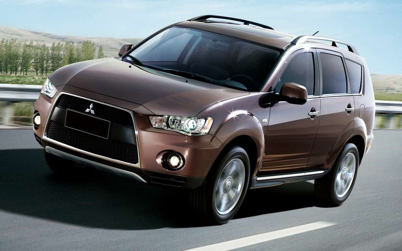 В России массово отзывают старые Mitsubishi Outlander