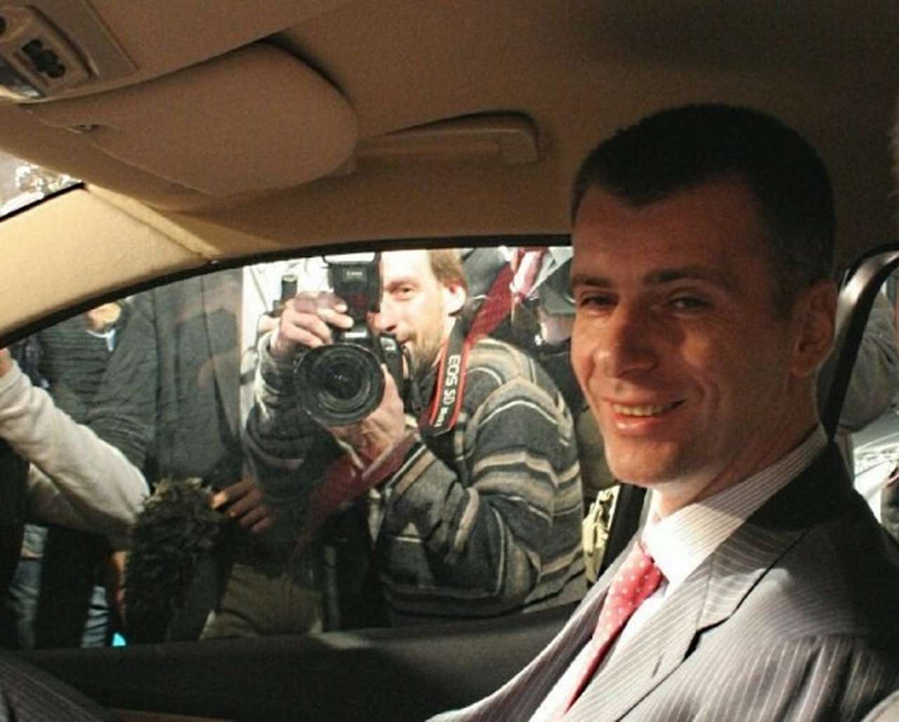 Прохоров собирается 21 июня проехаться по Питеру на «ё-мобиле»