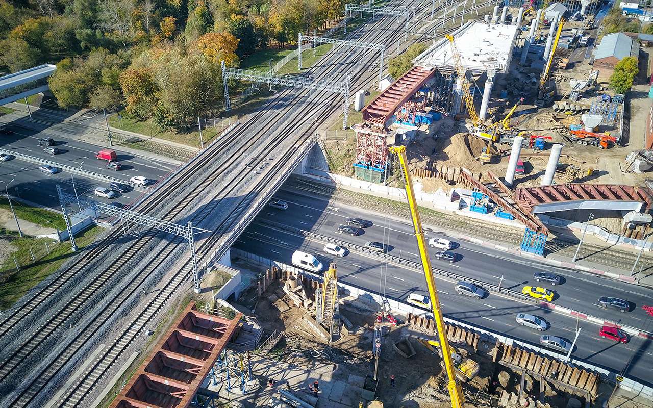 На дороги нашлось 100 млрд рублей