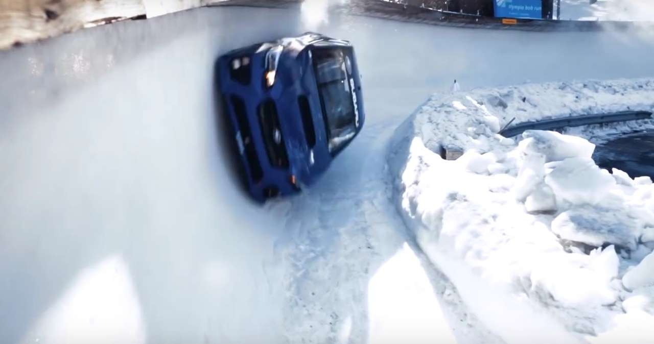 Птичку жалко: Subaru WRX STI прохватила по… бобслейной трассе