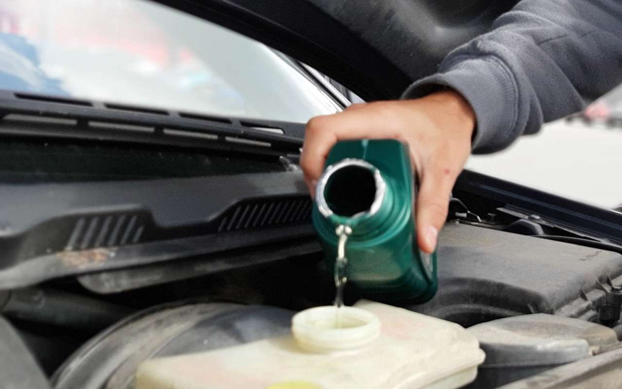 Меняем масло — двигатель промывать? Эксперты все объяснили