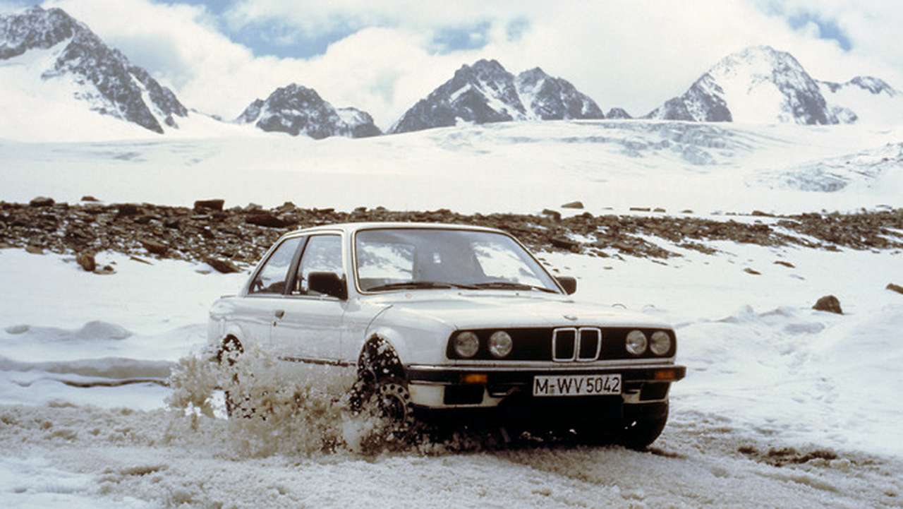 BMW 325iX стартовала в 1985 году