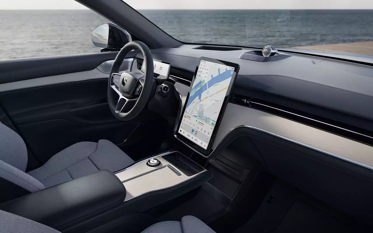 Volvo EX90