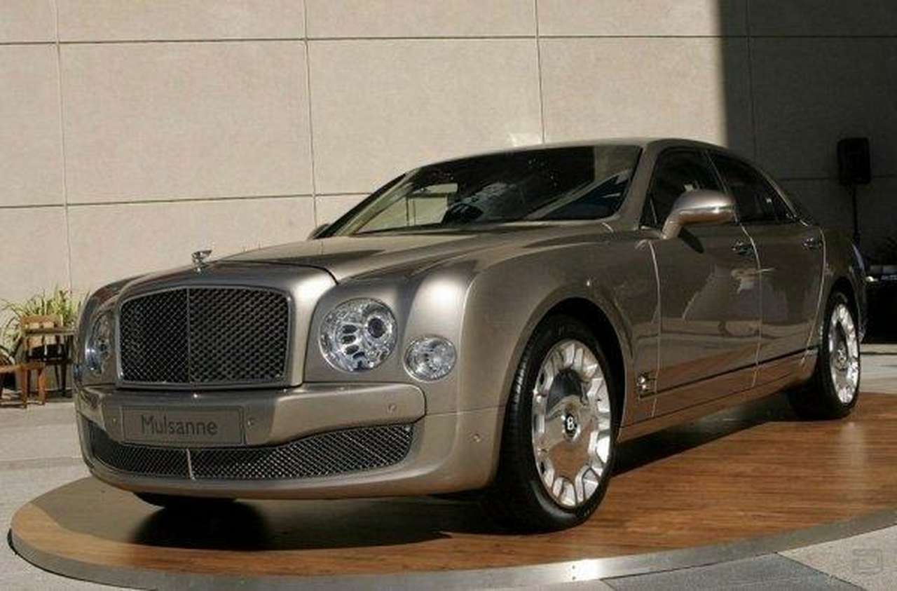 Налог на роскошь хотят ввести по марке, а не по мощности автомобиля