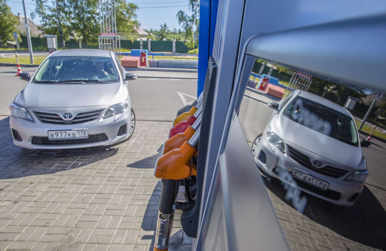 5% россиян не знают, сколько тратят на топливо
