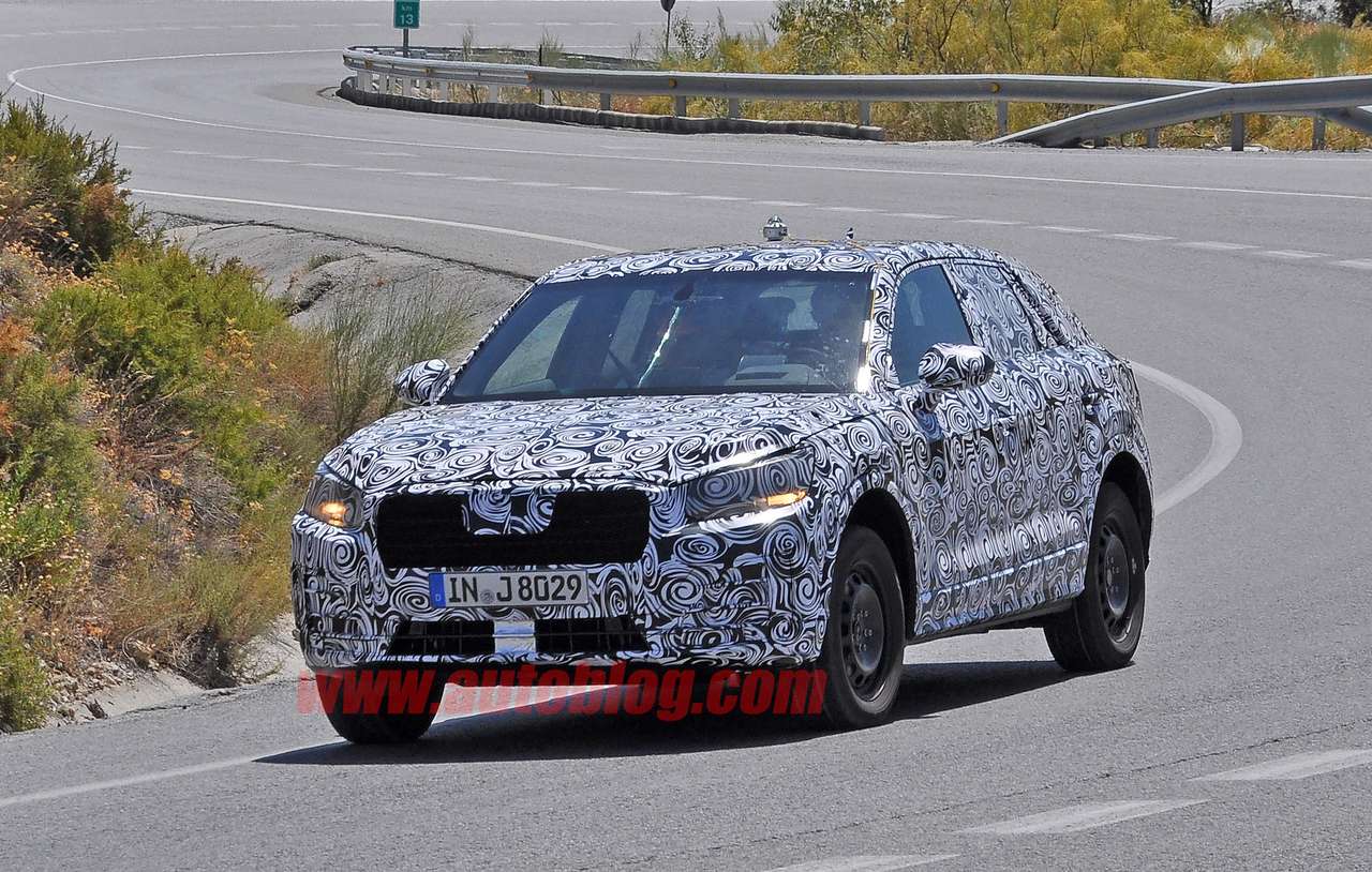 Audi Q1 впервые засняли в «родном» кузове