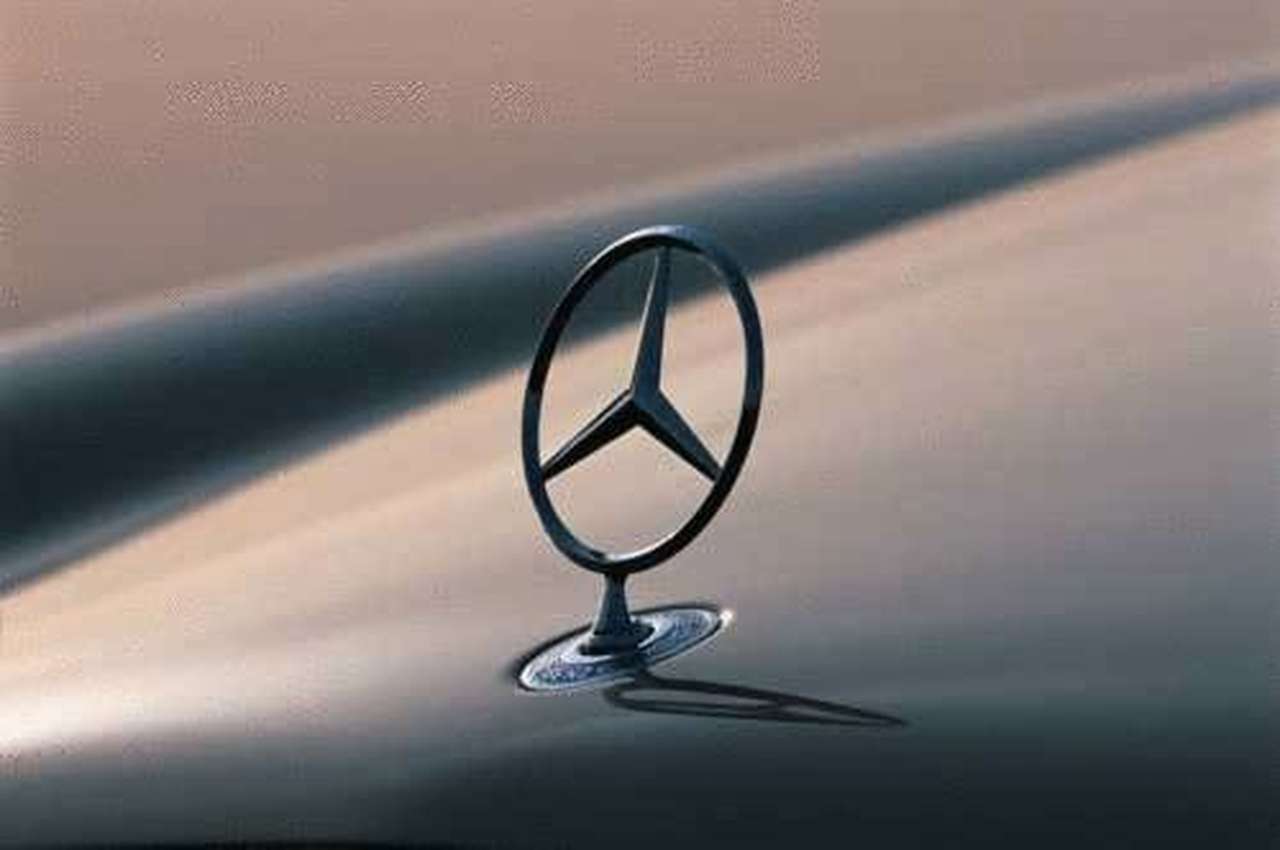 Mercedes собирается урезать свой штат