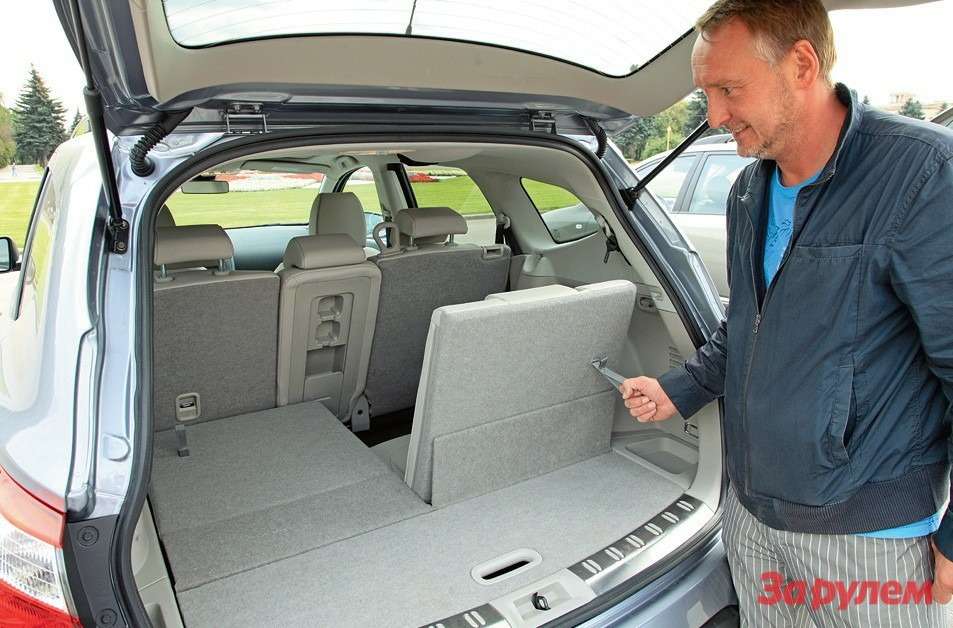 Третьим рядом. Кашкай +2 третий ряд. Третий ряд сидений Кашкай +2. Nissan Qashqai 2 задний ряд пассажиры. Ниссан Кашкай 3 ряд сидений.