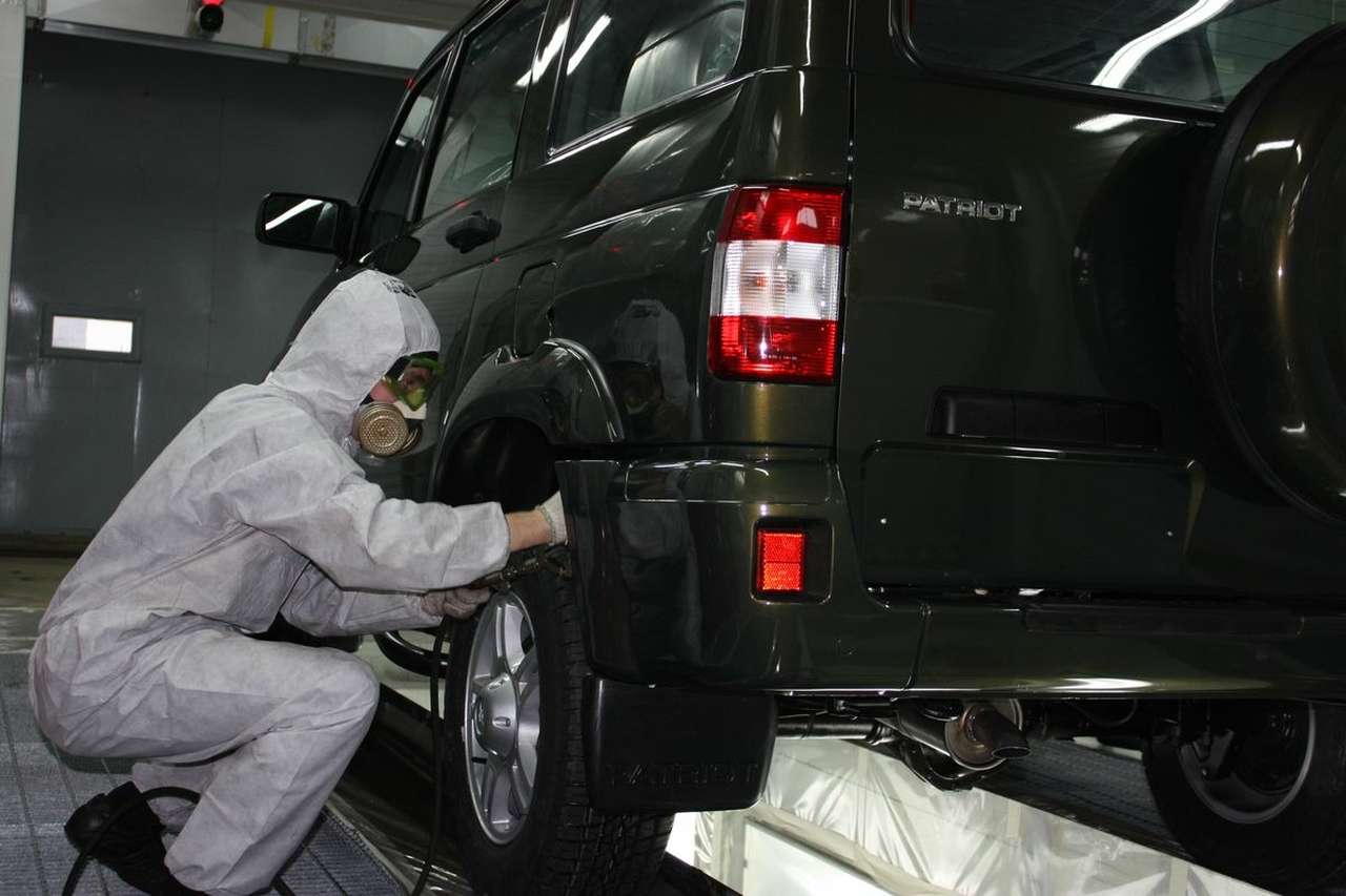 На участке окончательной обработки УАЗ Patriot