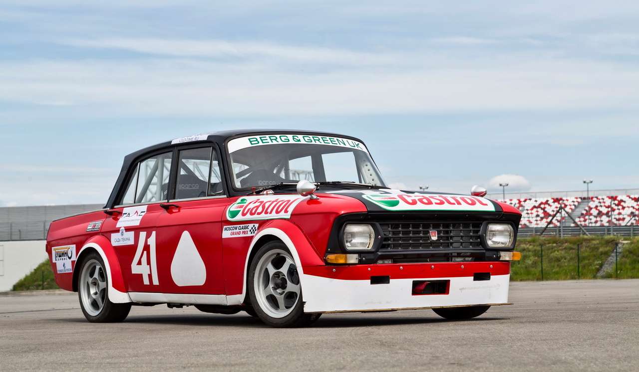 «Москвич-412» на Moscow Classic Grand Prix: вечные вещи века