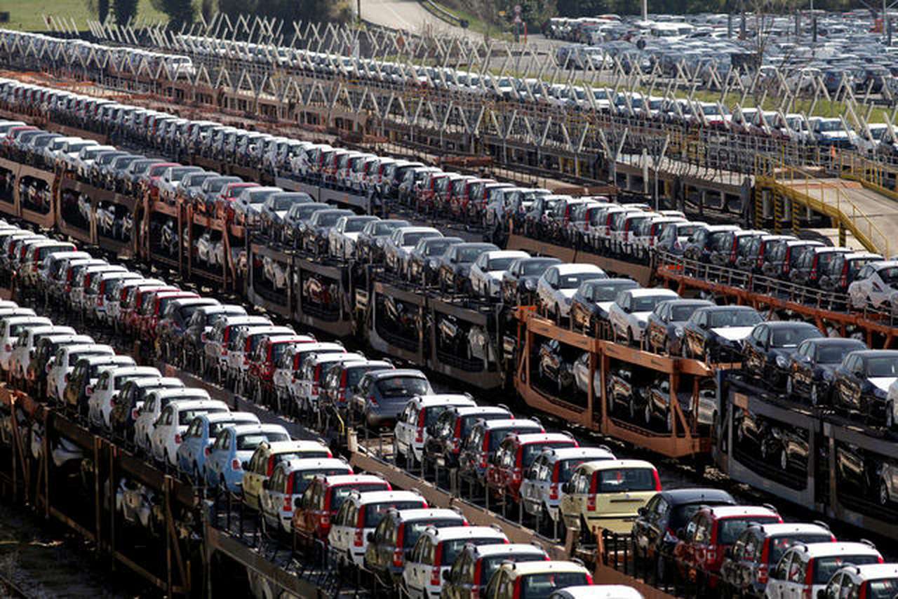 Апрельские автопродажи показали 8%-ный спад