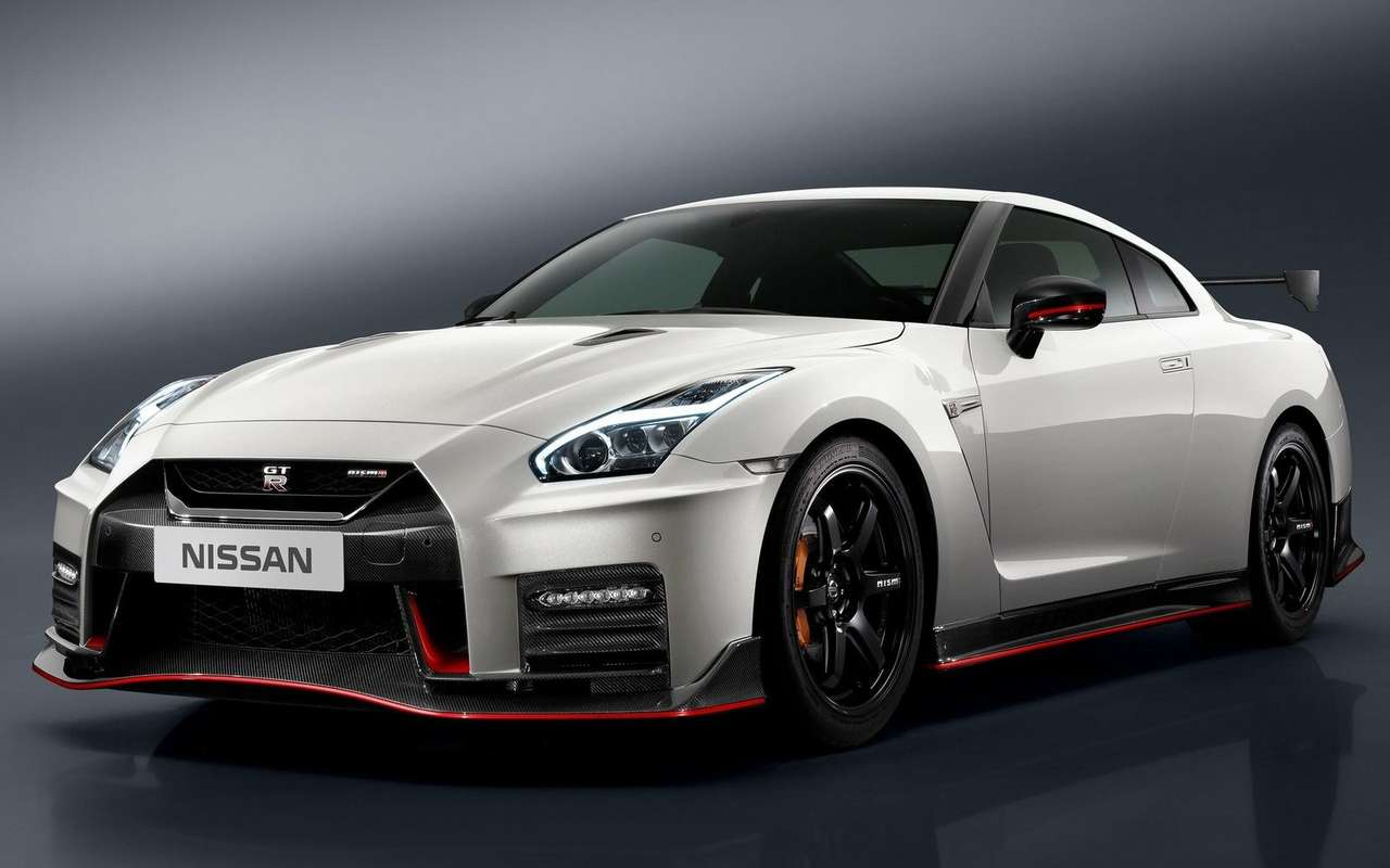 Обновленный Nissan GT-R Nismo дебютировал по месту применения