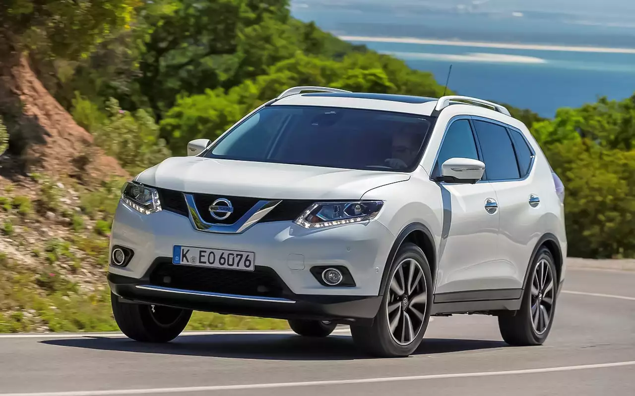 Отличие se le nissan x trail