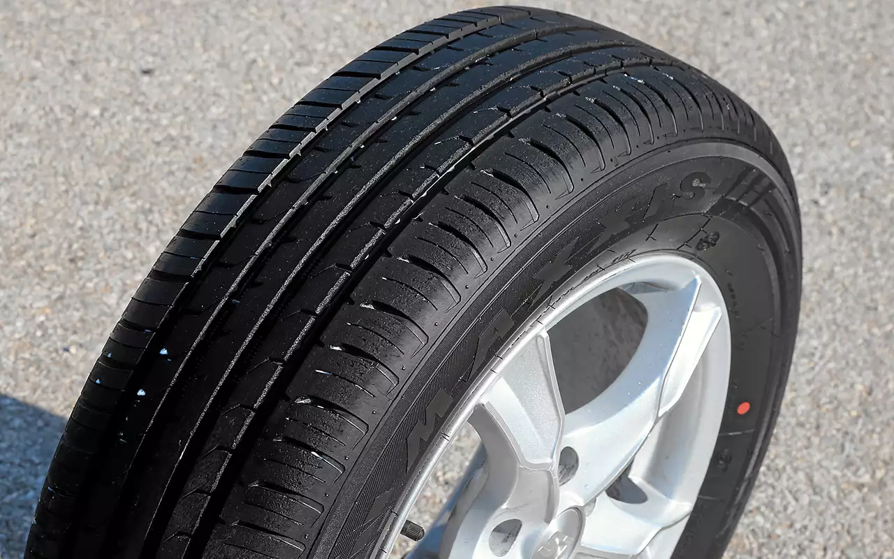 Maxxis premitra hp5 летняя. Maxxis hp5. Максис hp5 Premitra. Maxxis Premitra 5. Maxxis Premitra hp5 235/55 r17 99v.