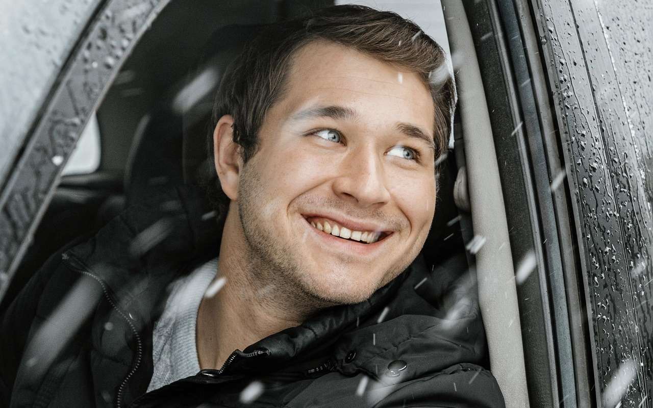 Названы важные особенности эксплуатации электромобиля в условиях суровой зимы