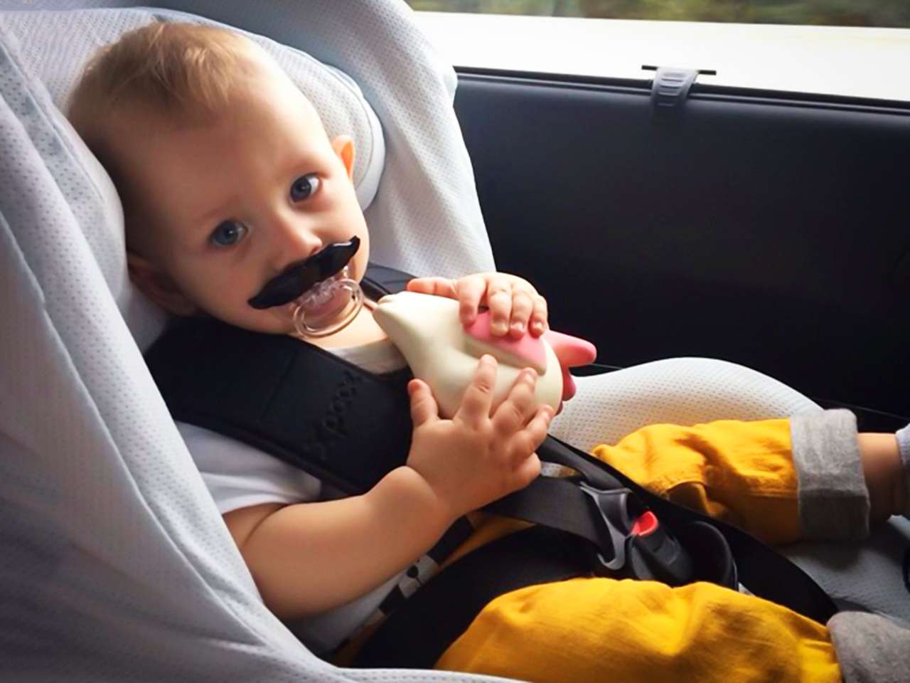 А вы своего ребенка возите в автокресле? Точно? Опрос ЗР