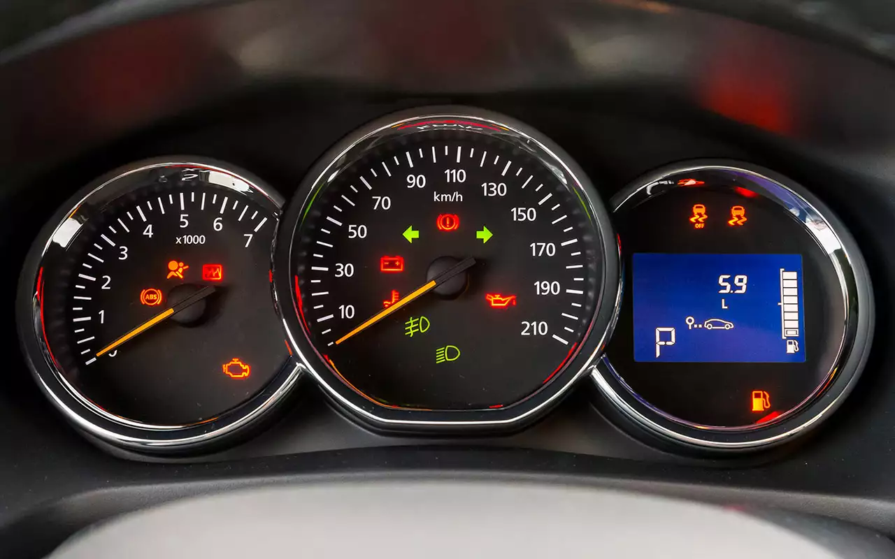 рено логан 1 1. приборная панель рено сандеро 2012. тахометр логан. тахометр логан. рено сандеро тахометр.