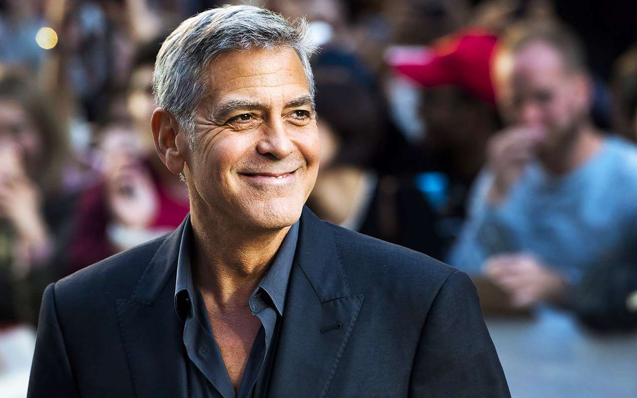 Джорджа Клуни увезли на скорой после ДТП на скутере