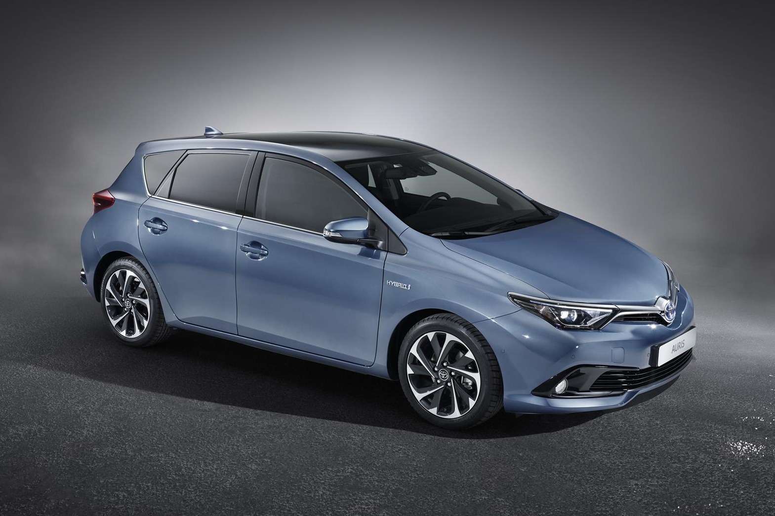 Автомобиль Toyota Auris: обзор, новости, машина Тойота Аурис —  комплектации, характеристики, разные поколения Toyota Auris — сайт За рулем  www.zr.ru