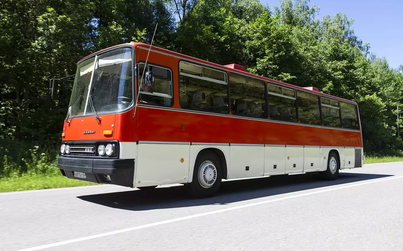 Междугородние автобусы семейства Ikarus 250/255 уважали и водители, и пассажиры.