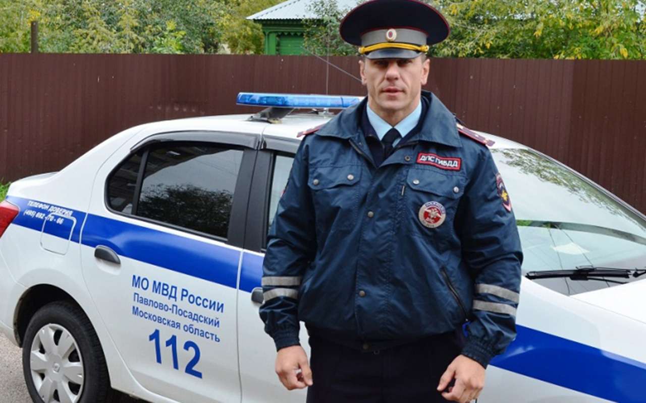 Качок-инспектор показал себя на конкурсе фитнес-бикини