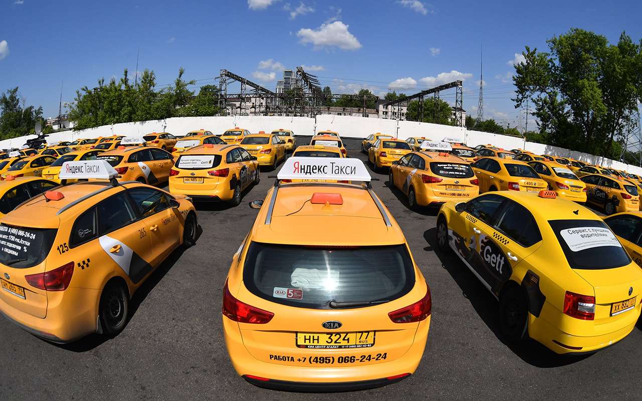 Водителей такси начнут проверять строже