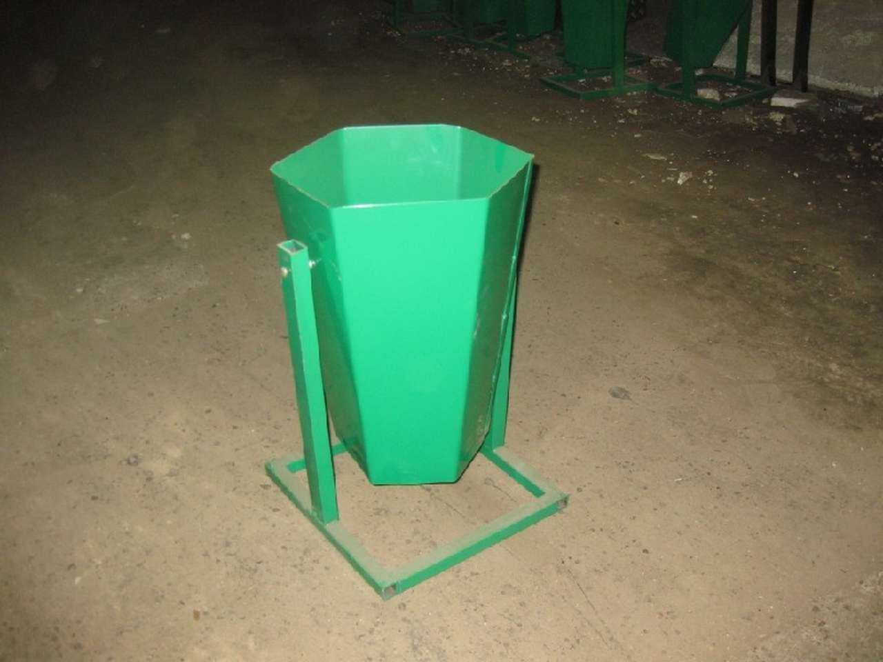 Отечественный кроссовер разработают производители мусорных урн