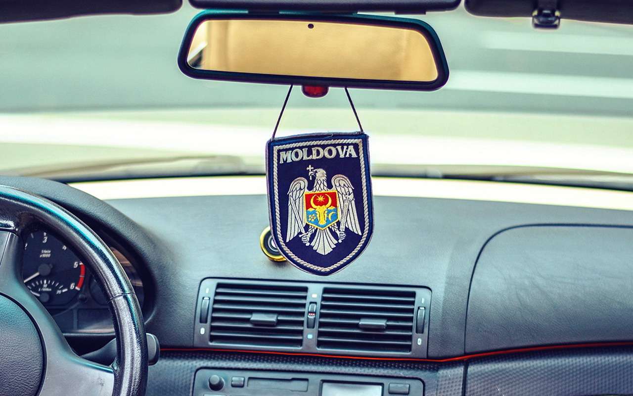 Надо ли иностранцам менять свои водительские права на российские?  Комментарий ГИБДД