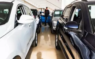 Запасы новых легковушек в РФ заметно сократились