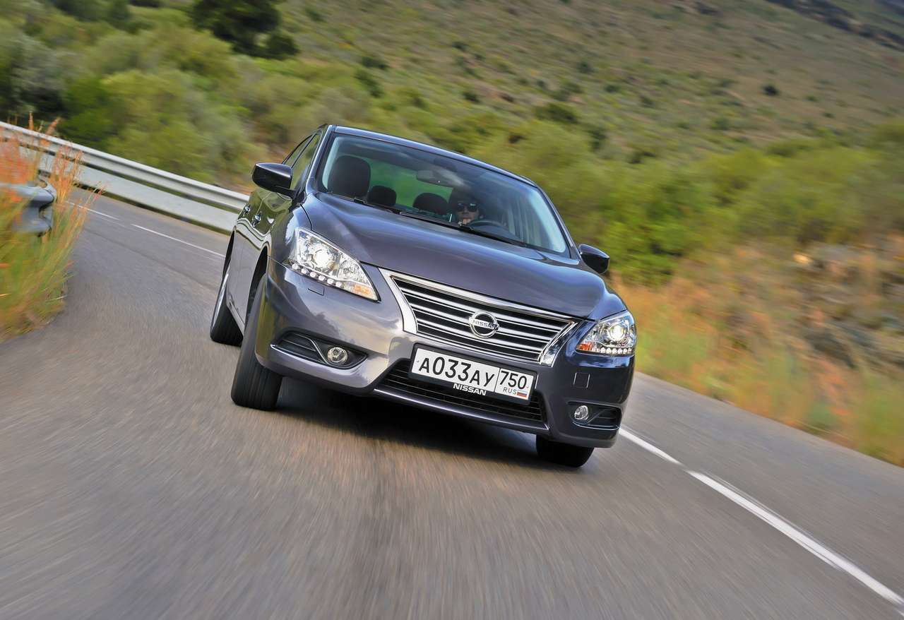 Nissan Sentra: от 679 000 руб.