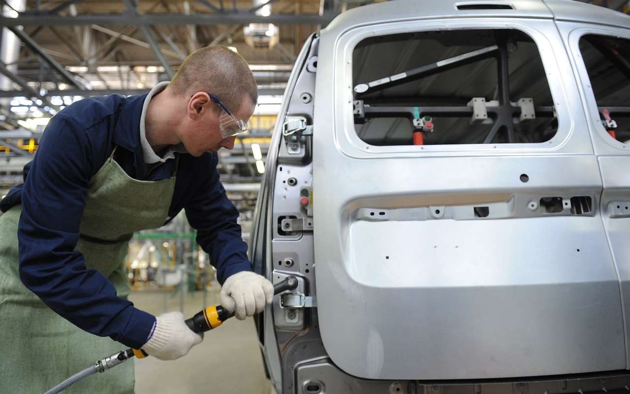 Ларгусы начали выпускать как обычно, в двухсменном режиме