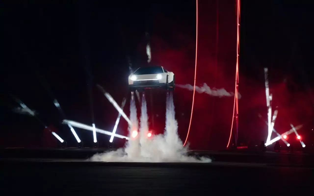 Презентация концепта Tesla Roadster