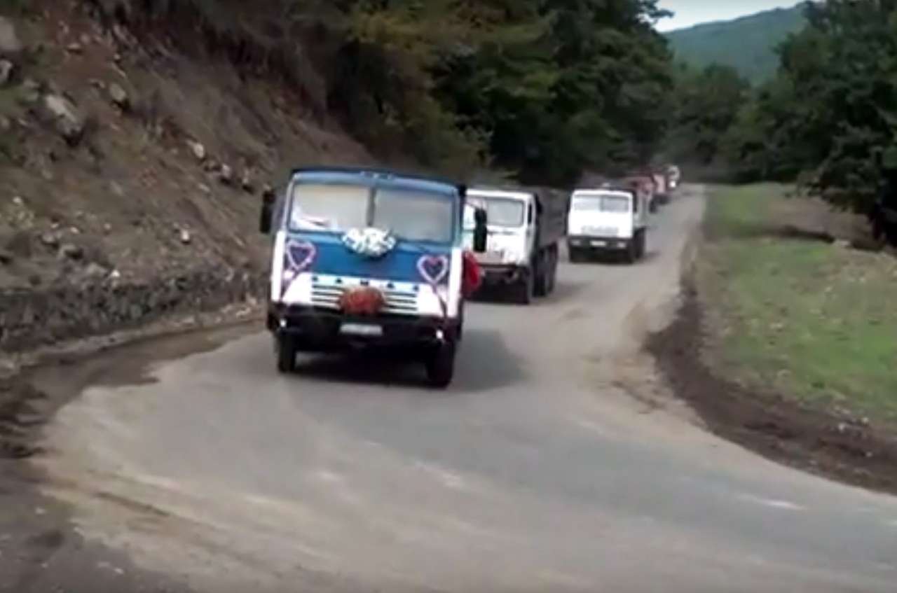 В свадебном кортеже только КАМАЗы