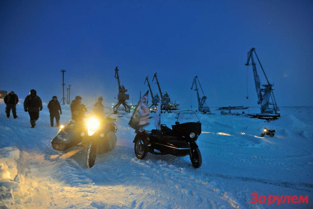 Пробег приурочили к 100-летию полярной экспедиции Георгия Седова – видимо, потому, что он был такой же авантюрой.