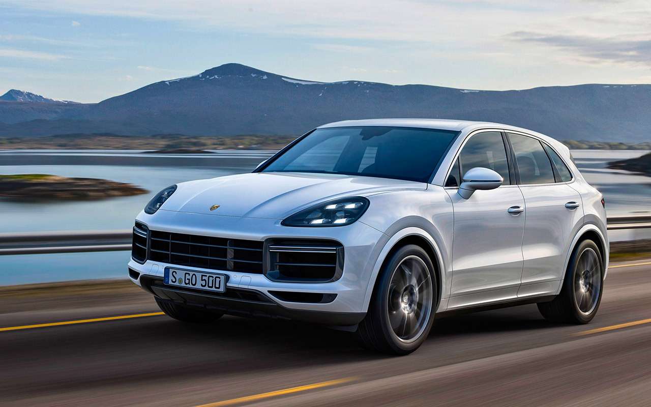 Cayenne вырос в длину на 63 мм. Примерно по половине этой прибавки пришлось на передний и задний свесы. Колесная база не изменилась.