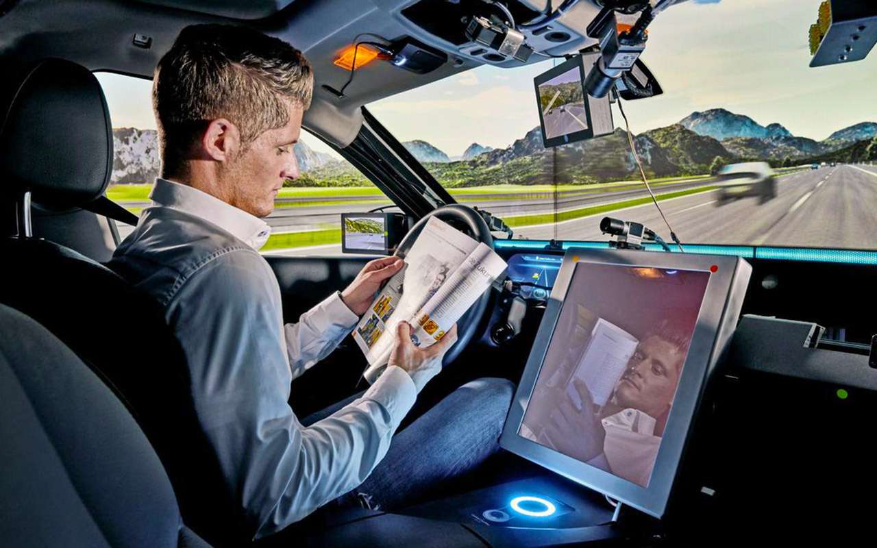 Автомобиль будущего? Смартфон на колесах!