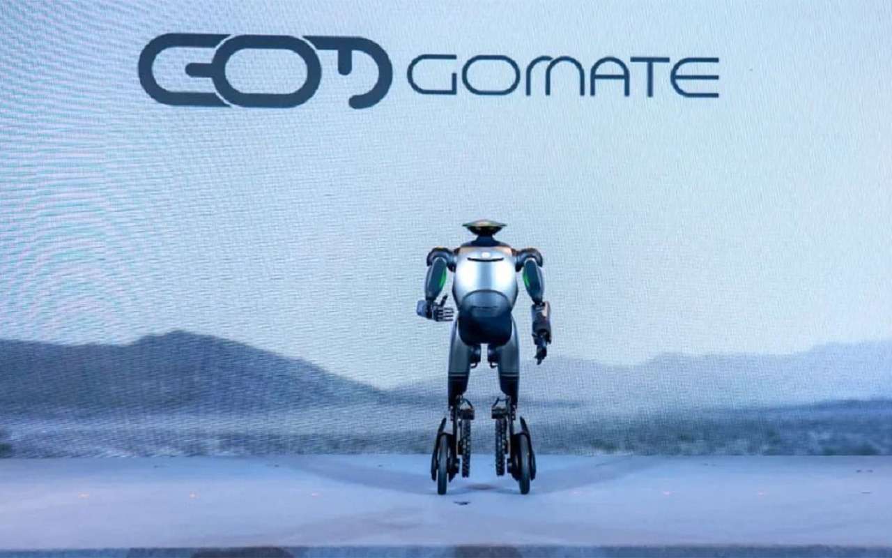 Робот-гуманоид GoMate