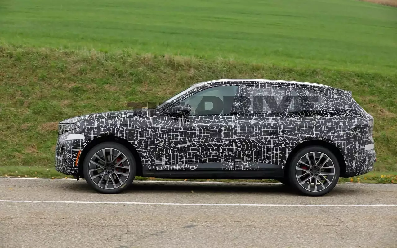 BMW тестирует кроссовер X5 нового поколения с ДВС